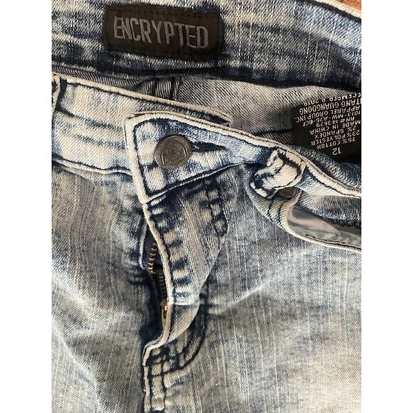 Encrypted Boys' Light Wash Denim Shorts – Size 12 - Picture 2 of 3